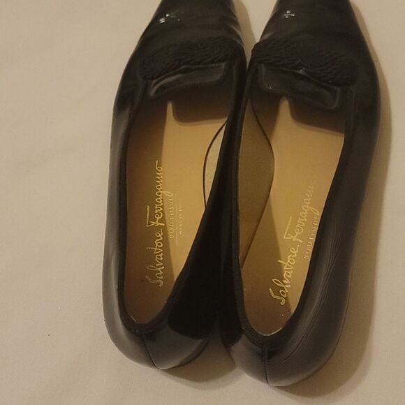 Salvatore ferragamo loafers size 9A - Picture 3 of 9